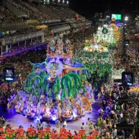 desfile-de-carnaval_marques-de-sapucai-1